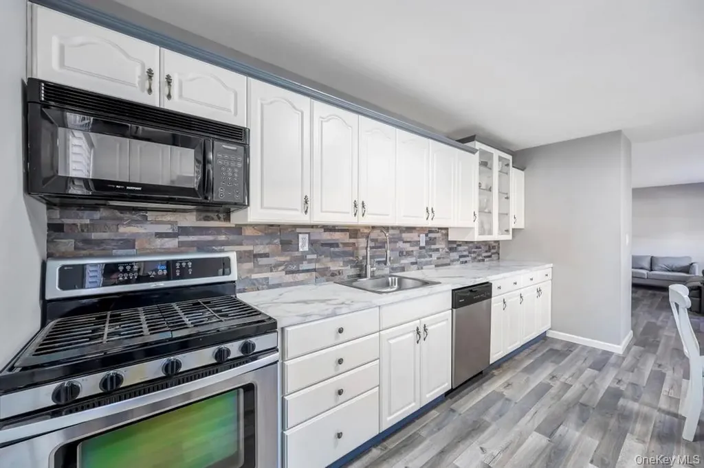 10 Westwind Drive Bohemia NY 11716