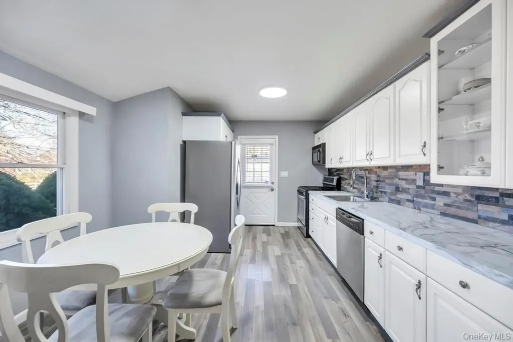 10 Westwind Drive Bohemia NY 11716