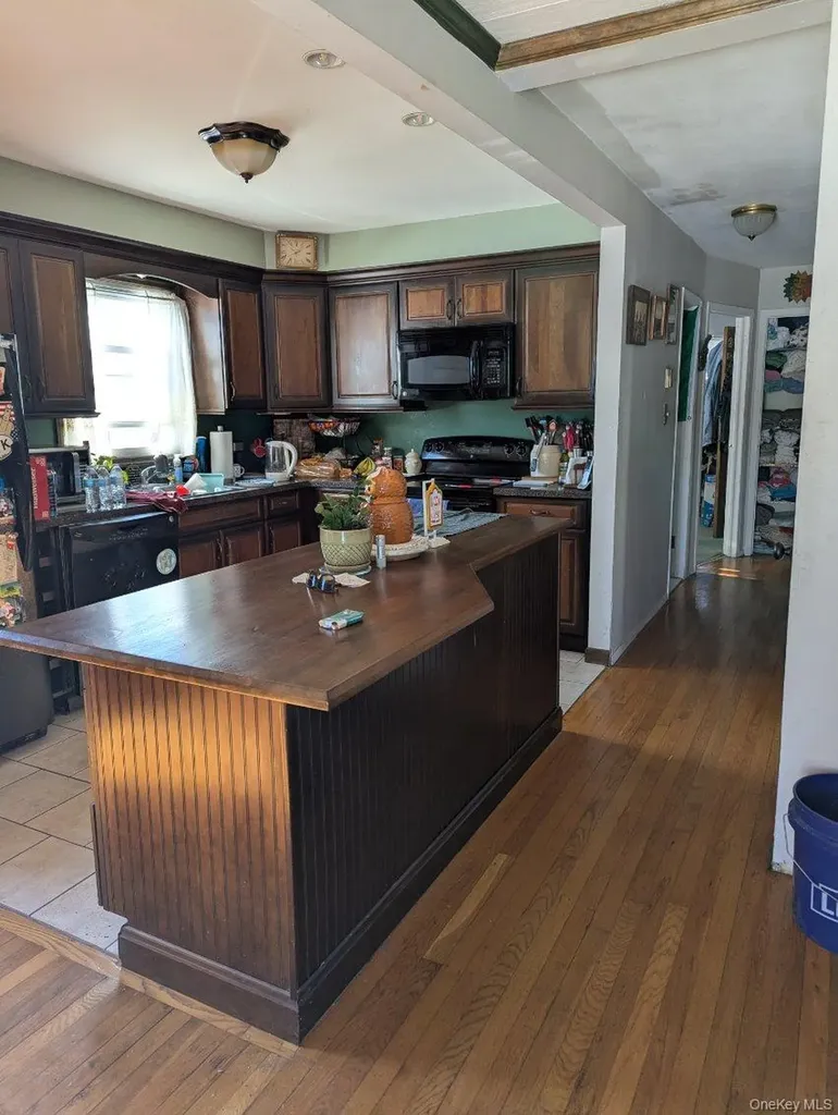 Bay Shore NY 11706