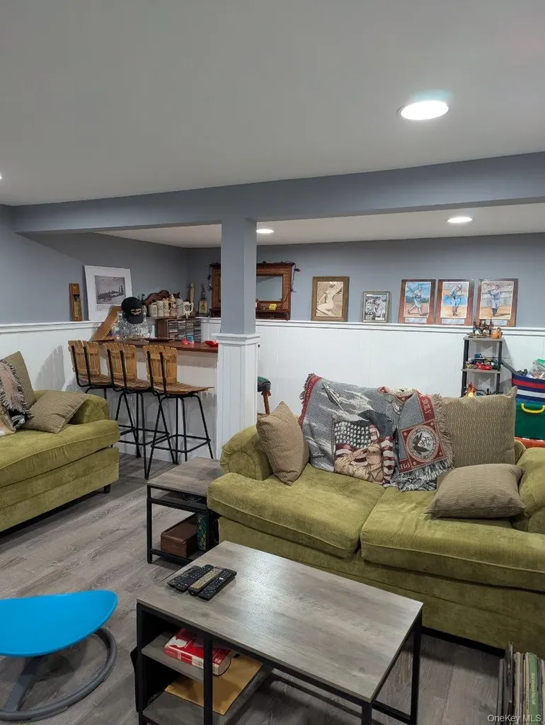 Bay Shore NY 11706