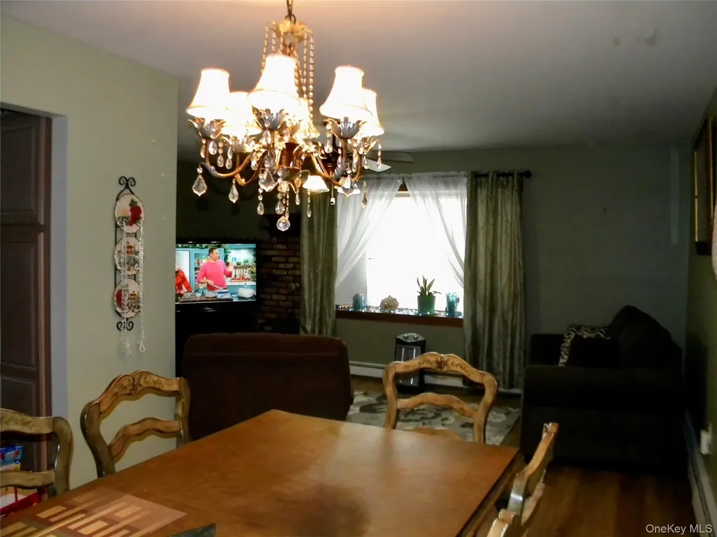 79 S Evergreen Drive Selden NY 11784
