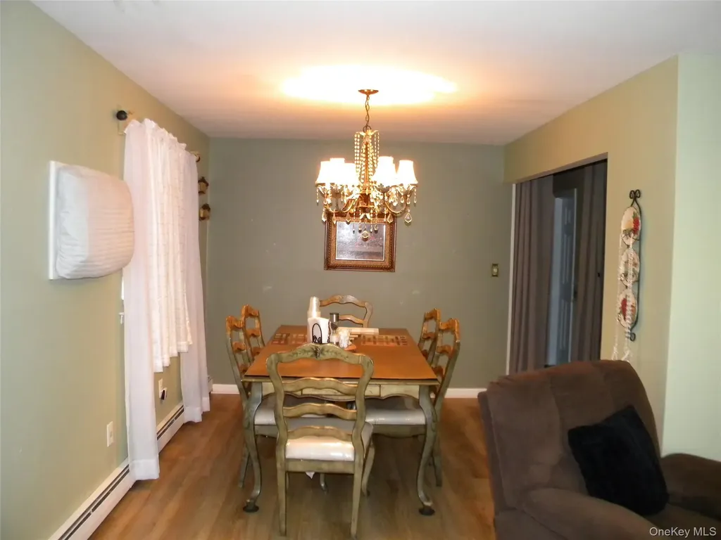 79 S Evergreen Drive Selden NY 11784