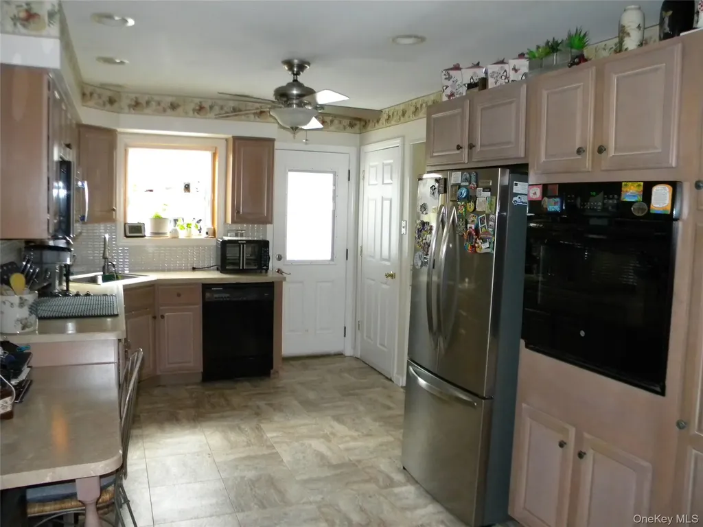 79 S Evergreen Drive Selden NY 11784