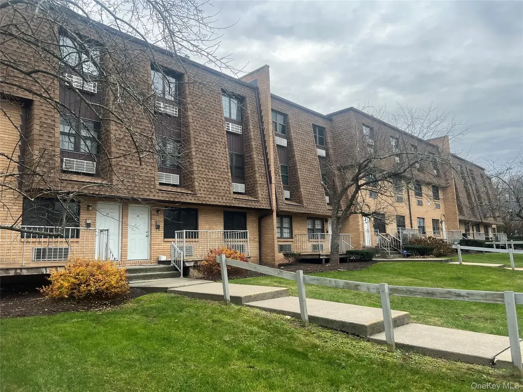 408 Carpenter Avenue Newburgh NY 12550