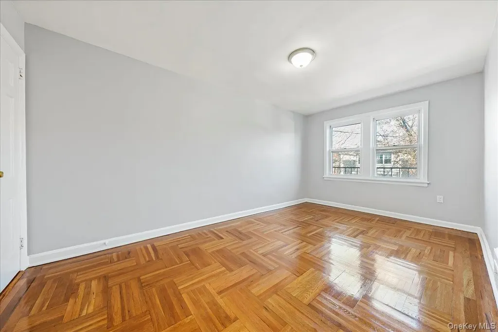 4309 Edson Avenue Bronx NY 10466