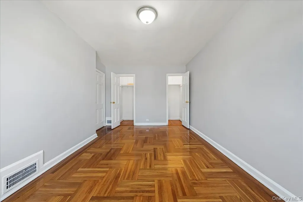 4309 Edson Avenue Bronx NY 10466