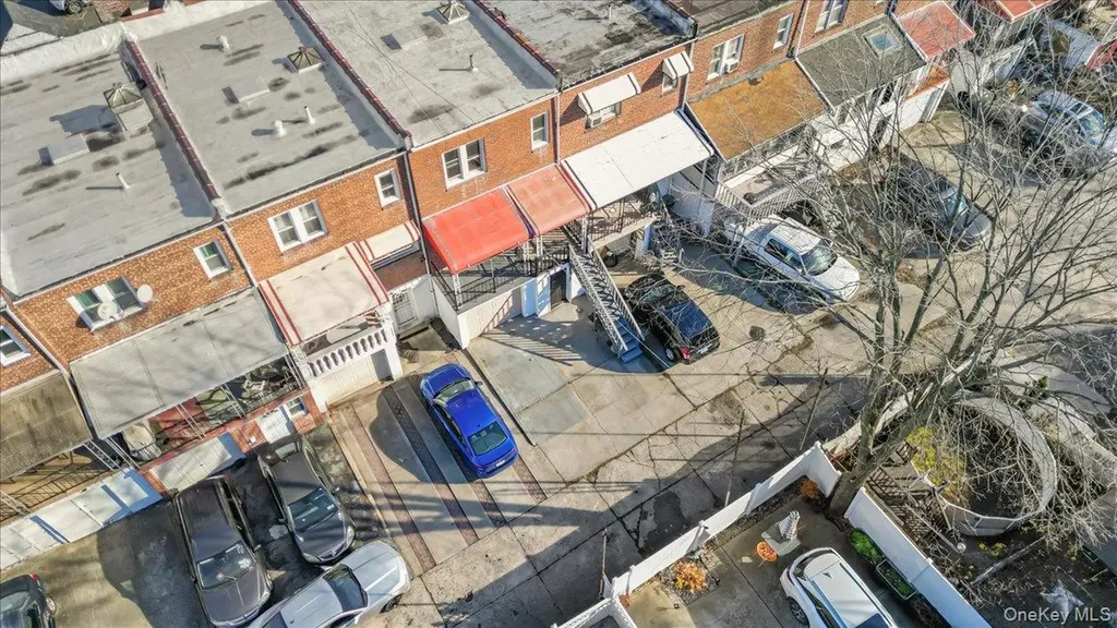 4309 Edson Avenue Bronx NY 10466
