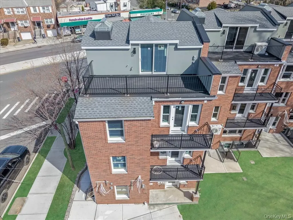 37-08 Francis Lewis Boulevard Bayside NY 11361