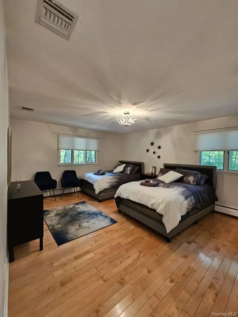 11 Cliff Court Monroe NY 10950