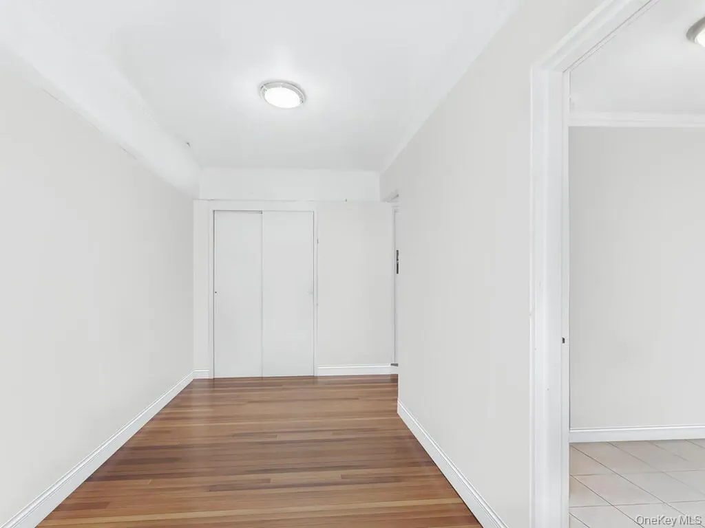 1475 Thieriot Avenue Bronx NY 10460