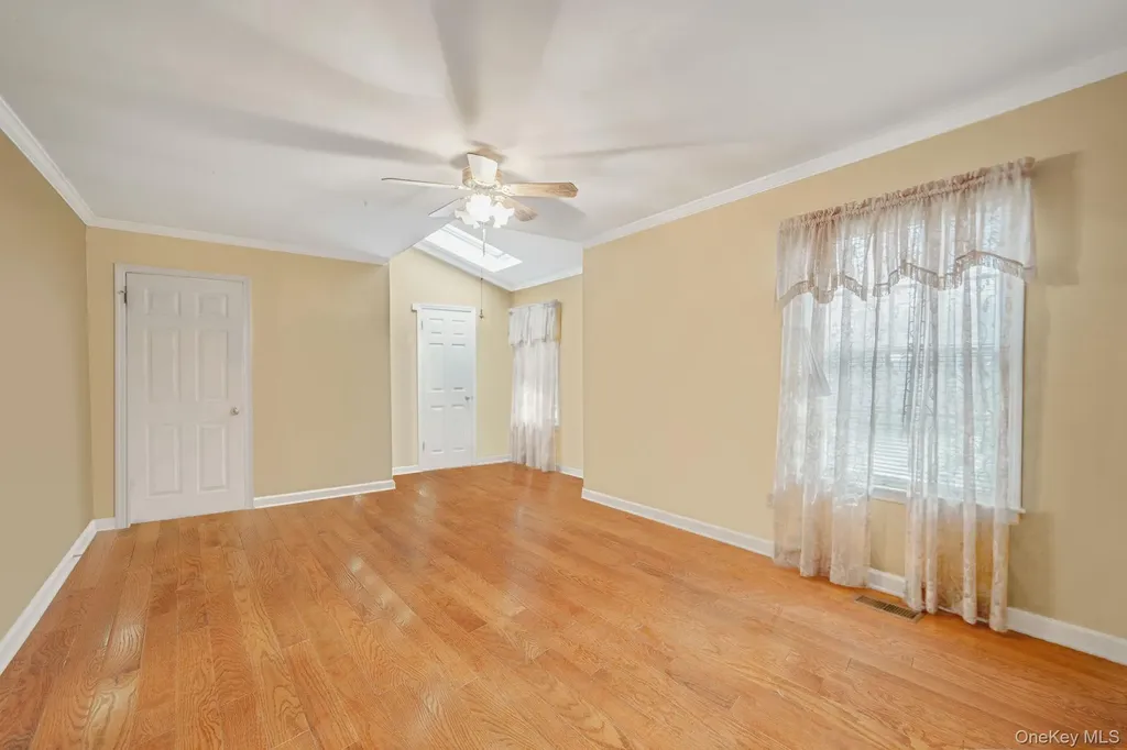 7 Rugby Road Westbury NY 11590