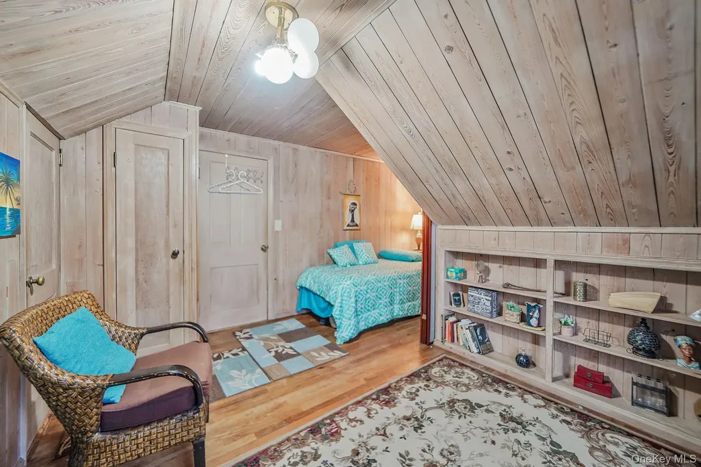 7 Rugby Road Westbury NY 11590