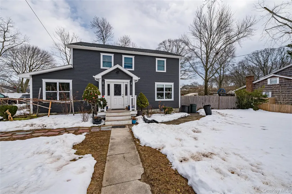 85 Bayview Avenue East Patchogue NY 11772