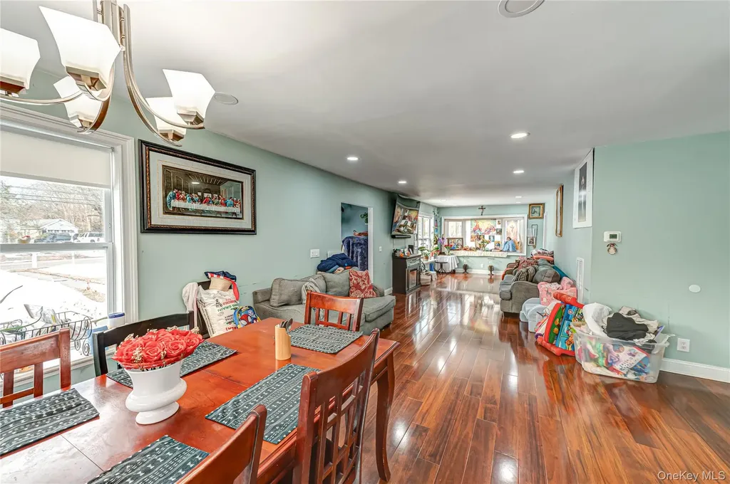 85 Bayview Avenue East Patchogue NY 11772