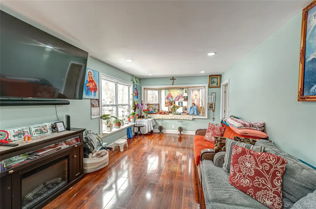 85 Bayview Avenue East Patchogue NY 11772