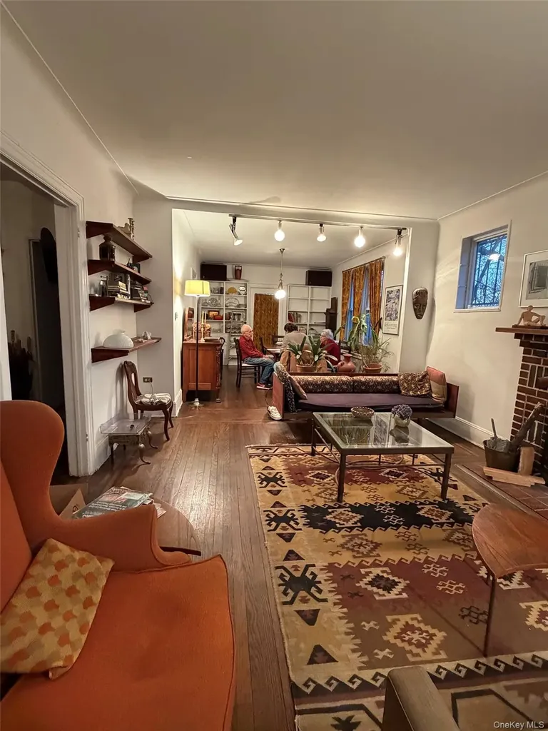6004 Netherland Avenue Bronx NY 10471