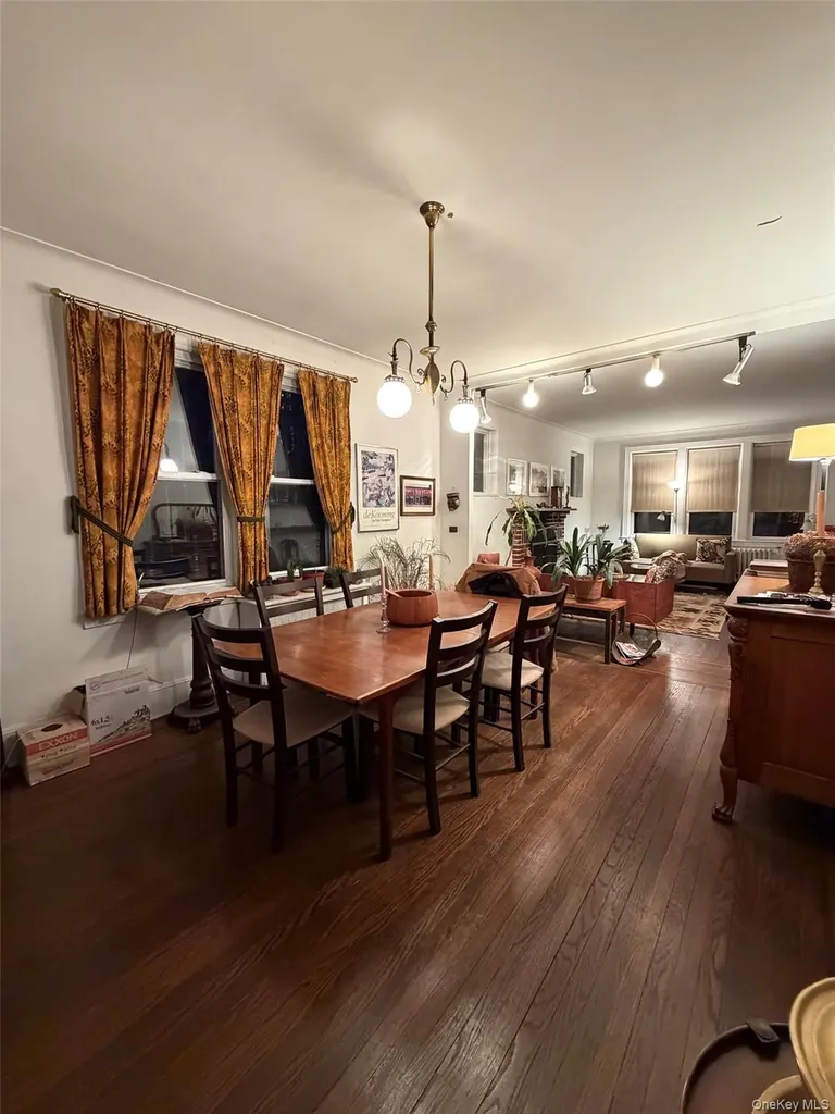 6004 Netherland Avenue Bronx NY 10471