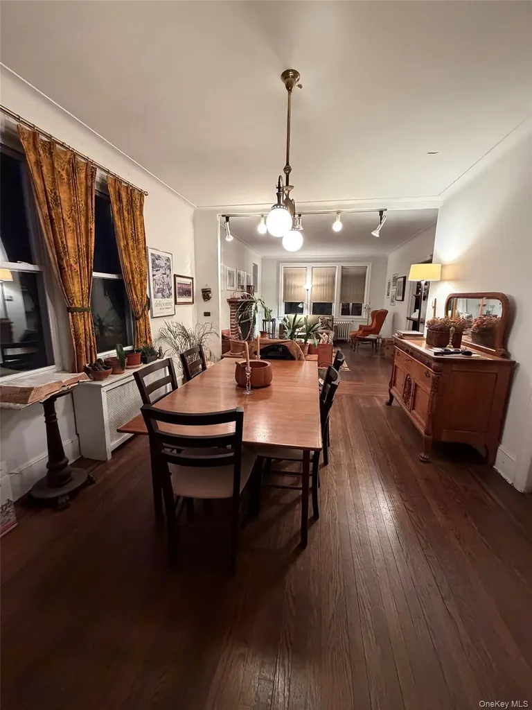 6004 Netherland Avenue Bronx NY 10471