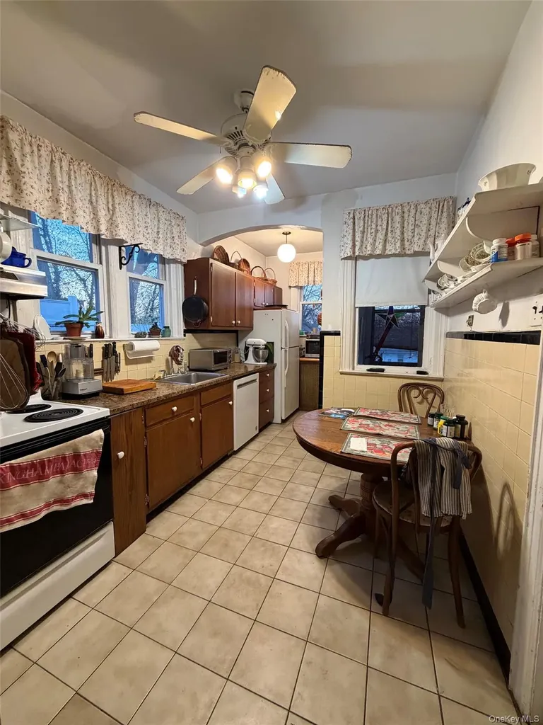 6004 Netherland Avenue Bronx NY 10471