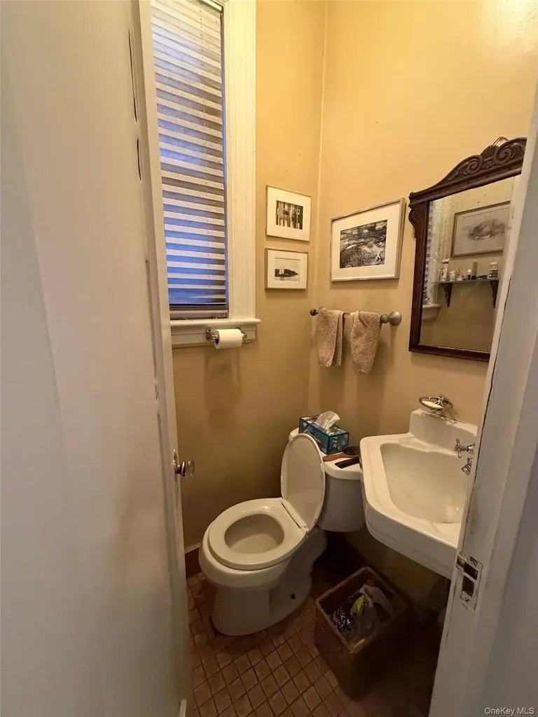 6004 Netherland Avenue Bronx NY 10471