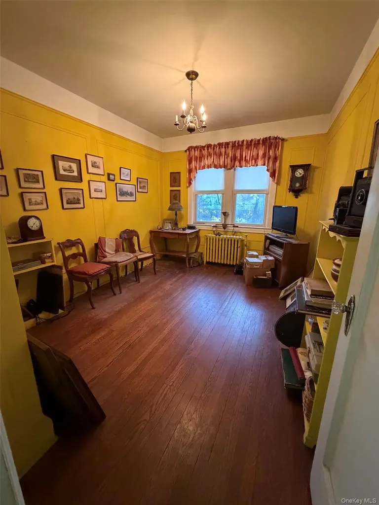 6004 Netherland Avenue Bronx NY 10471