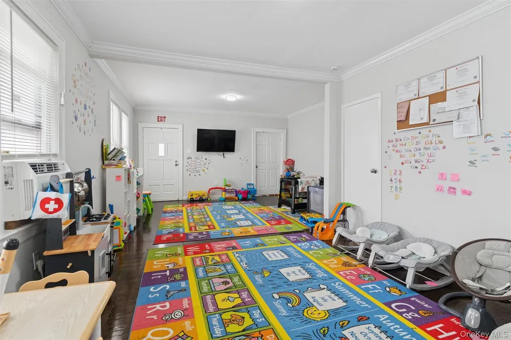 2861 Tilrose Avenue Oceanside NY 11572