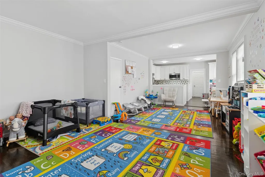 2861 Tilrose Avenue Oceanside NY 11572