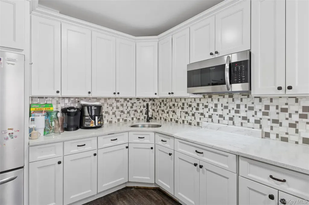2861 Tilrose Avenue Oceanside NY 11572
