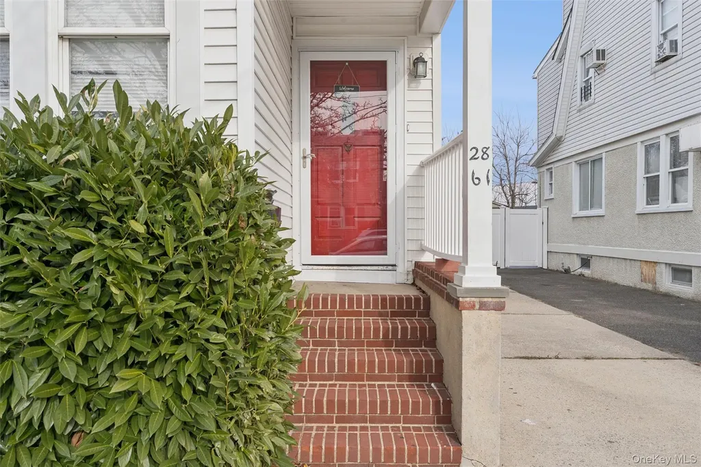 2861 Tilrose Avenue Oceanside NY 11572