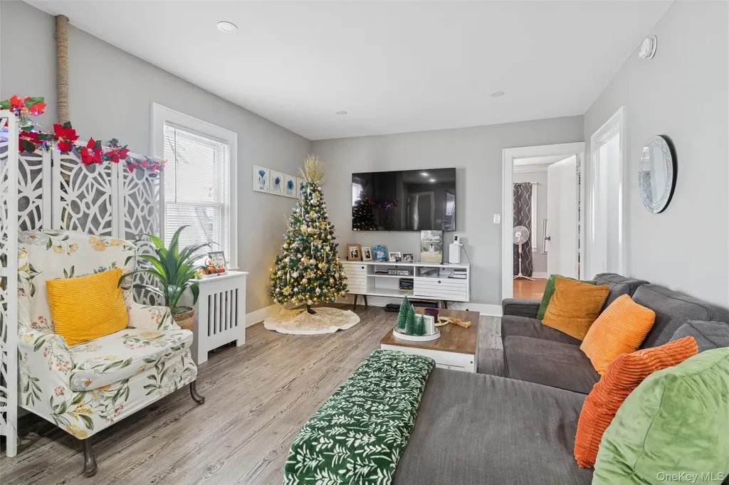 2861 Tilrose Avenue Oceanside NY 11572