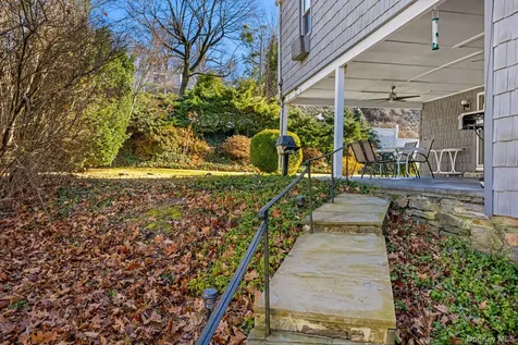 45 Pamela Lane Valhalla NY 10595