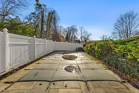 45 Pamela Lane Valhalla NY 10595