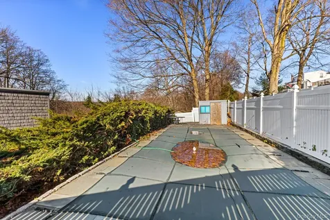 45 Pamela Lane Valhalla NY 10595