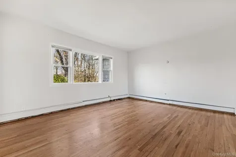 45 Pamela Lane Valhalla NY 10595