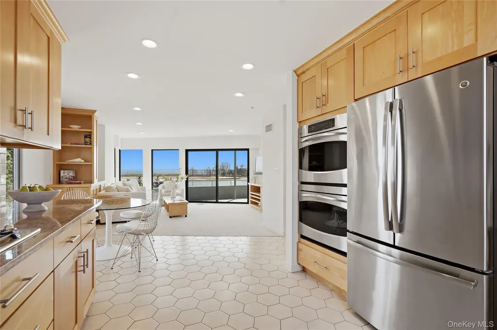 1180 Greacen Point Road Mamaroneck NY 10543