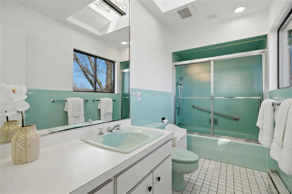 1180 Greacen Point Road Mamaroneck NY 10543