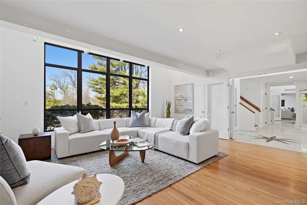 1180 Greacen Point Road Mamaroneck NY 10543
