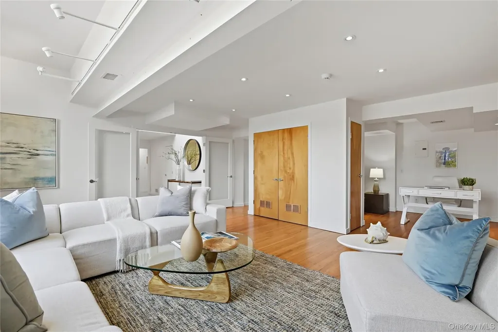 1180 Greacen Point Road Mamaroneck NY 10543