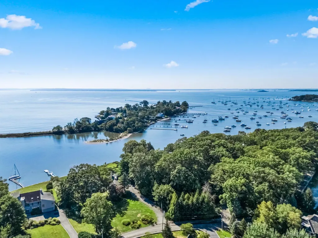 1180 Greacen Point Road Mamaroneck NY 10543