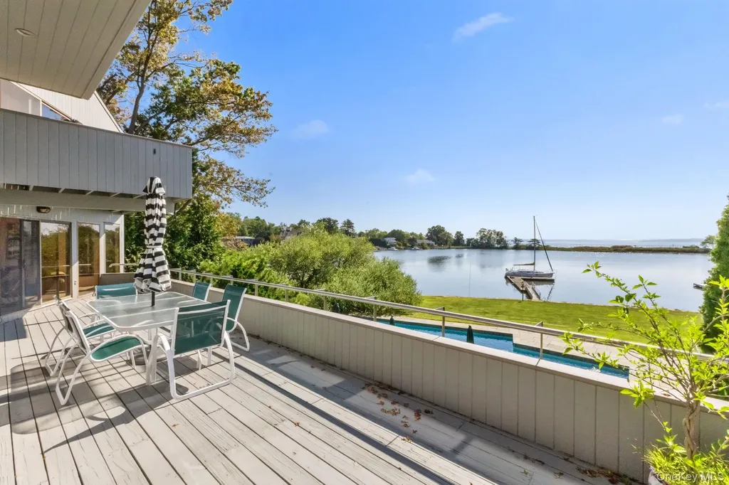 1180 Greacen Point Road Mamaroneck NY 10543