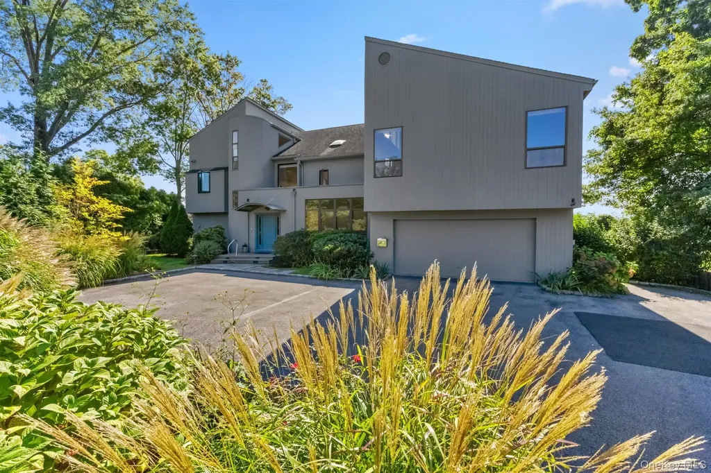 1180 Greacen Point Road Mamaroneck NY 10543