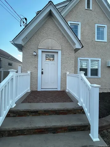 858 Seaman Avenue Baldwin NY 11510