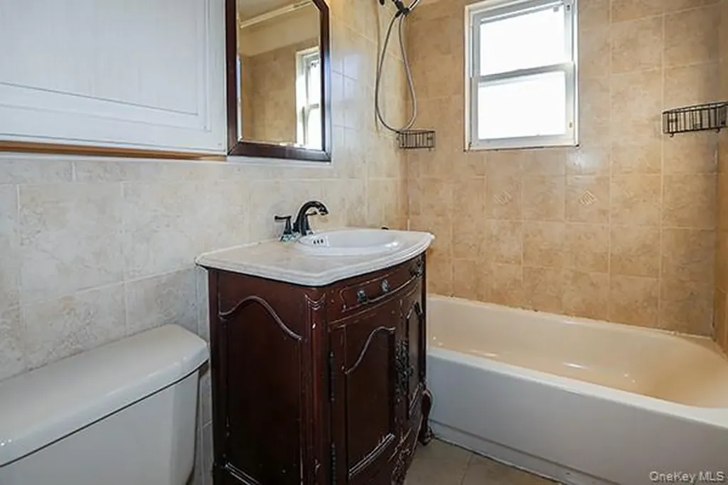 665 Foch Boulevard Williston Park NY 11596