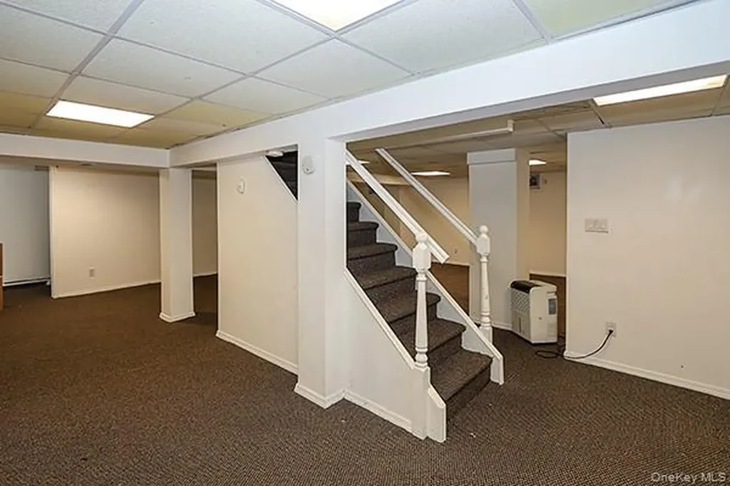 665 Foch Boulevard Williston Park NY 11596