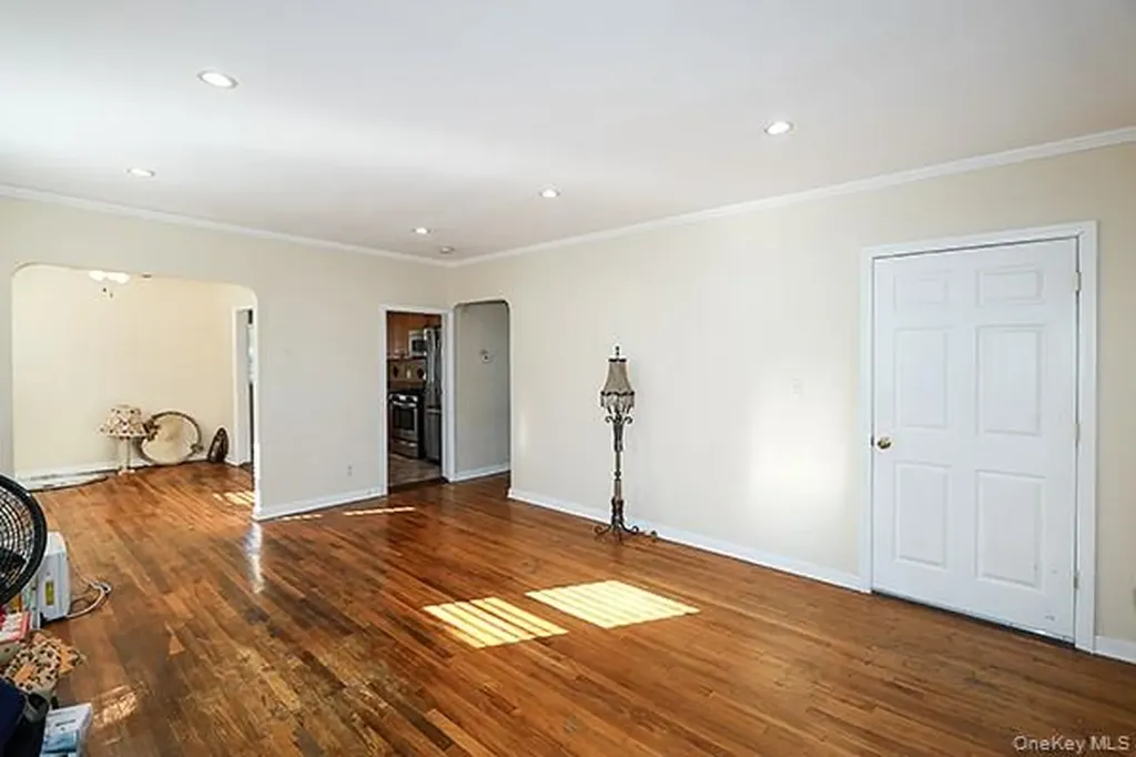 665 Foch Boulevard Williston Park NY 11596