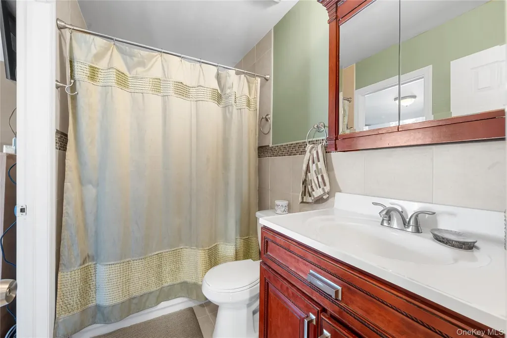 60 Mercury Avenue East Patchogue NY 11772
