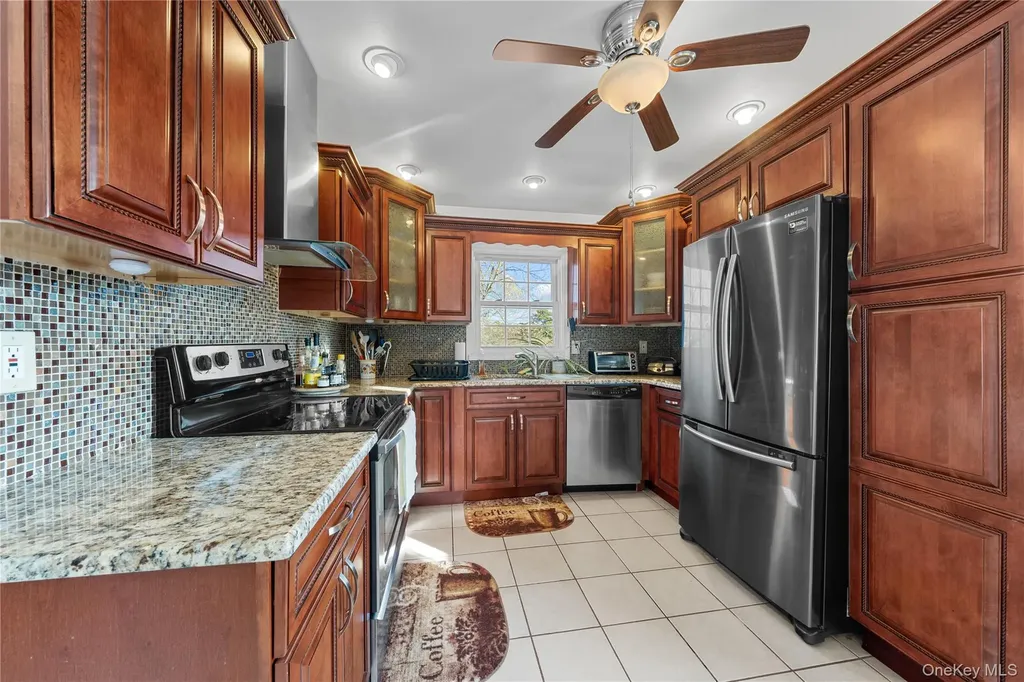 60 Mercury Avenue East Patchogue NY 11772
