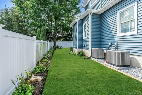 68 Caroline Street Bethpage NY 11714