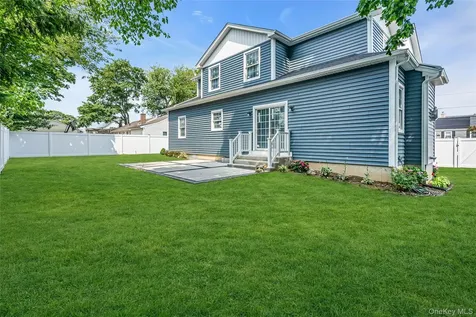 68 Caroline Street Bethpage NY 11714