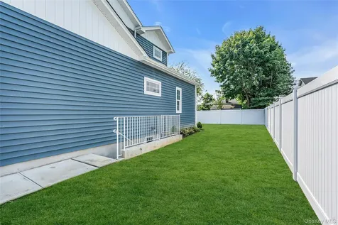 68 Caroline Street Bethpage NY 11714